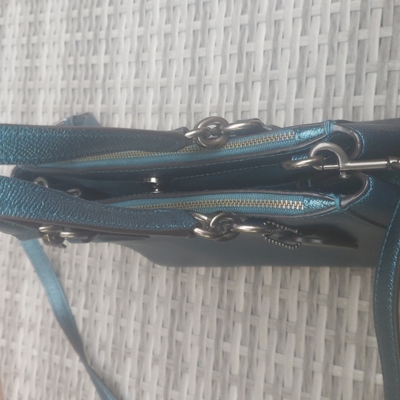 ❤COACH Metallic Teal Crossbody Bag EUC - Picture 3 of 12
